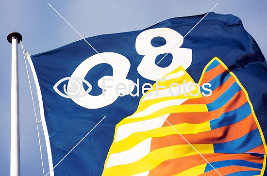 Q8 flag