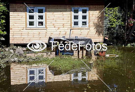 Træhus efter monsterregn